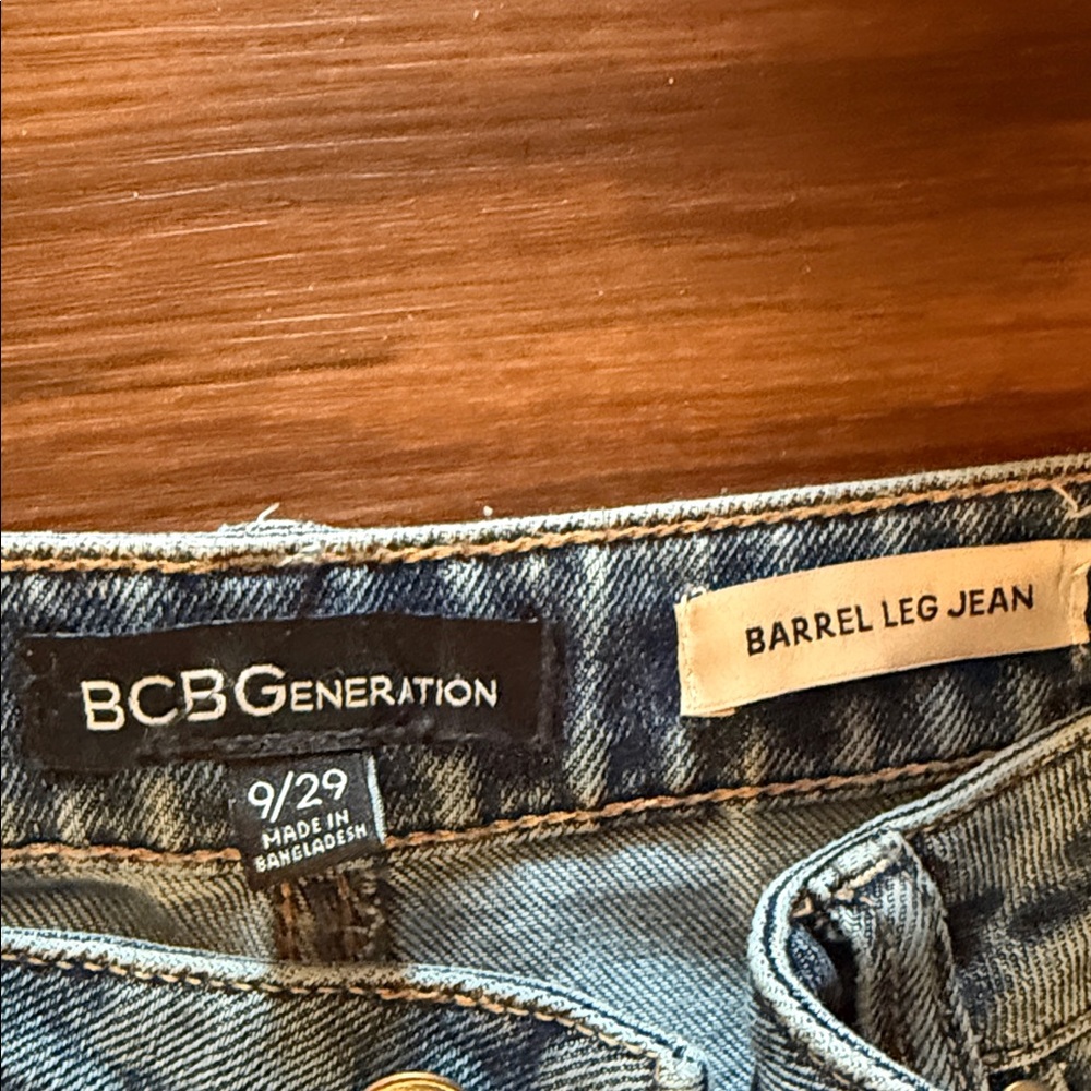 BCBGeneration Barrel Leg Blue Jeans - Picture 2 of 3